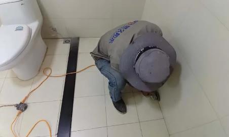 路北卫生间补漏